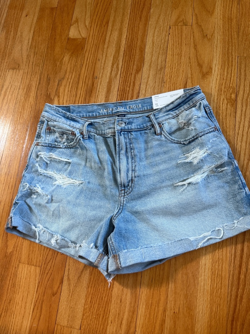 American Eagle ~new~Destroyed Super High Rise  Relaxed Jean Shorts 10 30 Waist